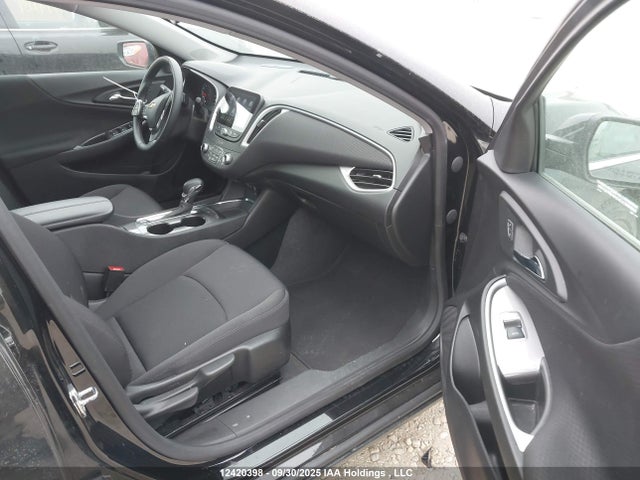 1G1ZD5STXPF252046 Chevrolet lfv