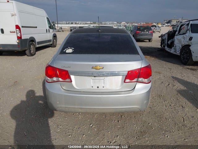 Chevrolet LUV 2015 1G1PC5SB0F7251451 Image 16