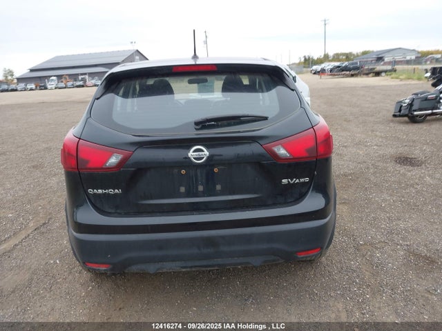 JN1BJ1CR7JW256918 Nissan 2018