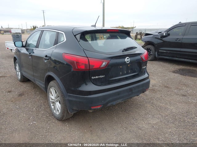 JN1BJ1CR7JW256918 Nissan 2018