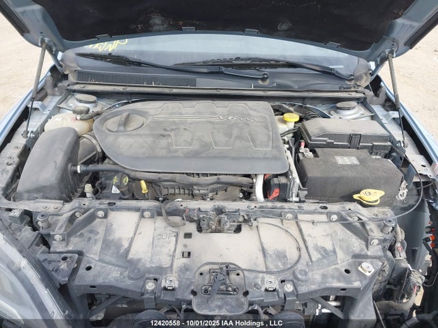 1C3CCCAG3FN736853 Chrysler 2015