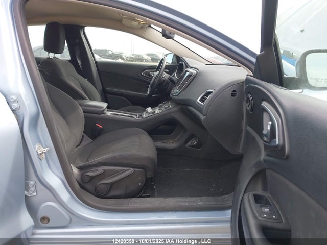 1C3CCCAG3FN736853 Chrysler 2015