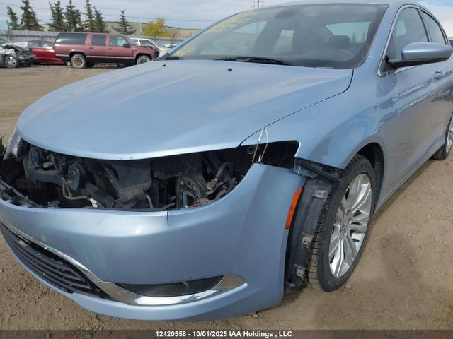 1C3CCCAG3FN736853 Chrysler 2015