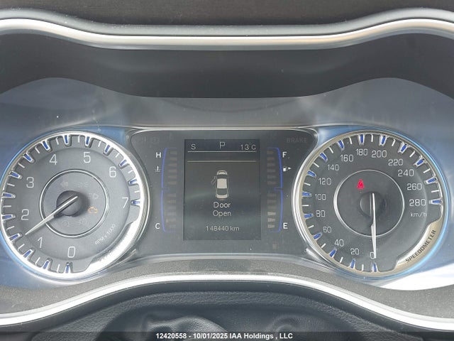 1C3CCCAG3FN736853 Chrysler 2015