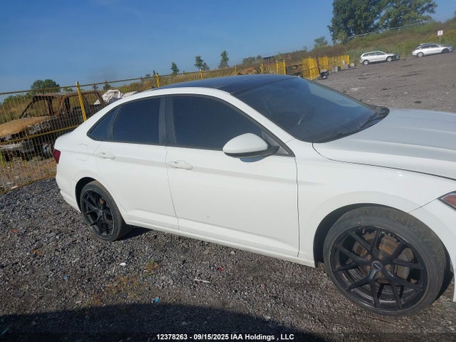 3VWE57BU9KM029428 Volkswagen 1.8 tsi