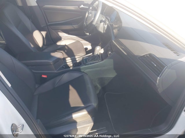 3VWE57BU9KM029428 Volkswagen 1.8 tsi