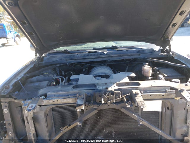 GMC l83 -spark ignited direct injection, variable valve timing, afm, e85 max, alum 2018 3GTU2MEC5JG591705 Image 10