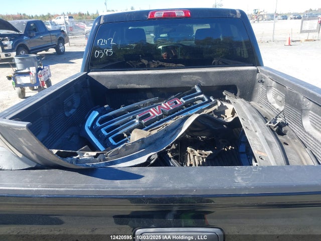 GMC l83 -spark ignited direct injection, variable valve timing, afm, e85 max, alum 2018 3GTU2MEC5JG591705 Image 19
