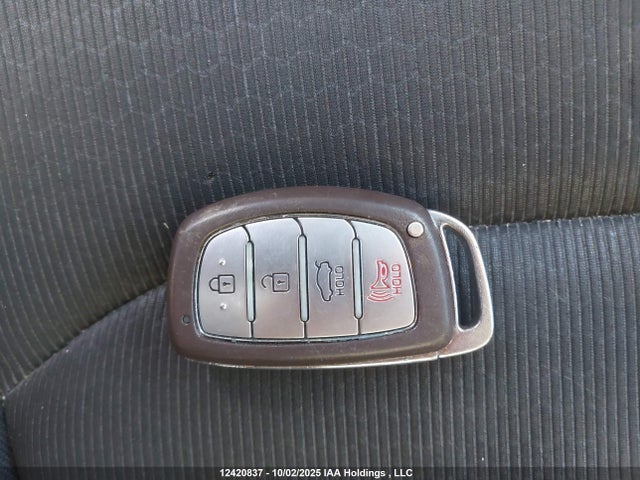 KMHD84LF2HU380525 Hyundai 2017