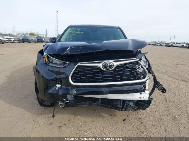 2020 Toyota Highlander L/le მანქანა იყიდება აუქციონზე, vin: 5TDBZRBH3LS514321, აუქციონის ნომერი: 12420873