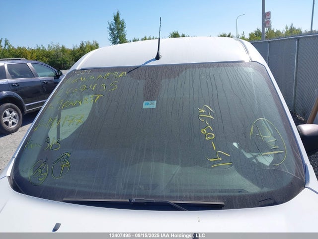Ford 2015 2015 NM0LS7F77F1184177 Image 17