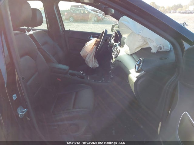 WDDMH4GB6GJ401331 Mercedes-Benz B-Class