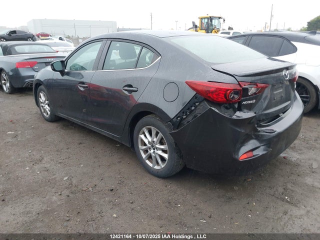 3MZBM1V74FM203601 Mazda pe