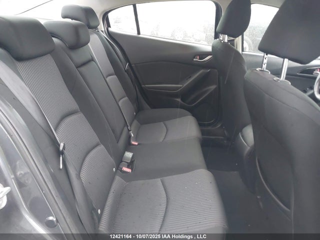 3MZBM1V74FM203601 Mazda pe