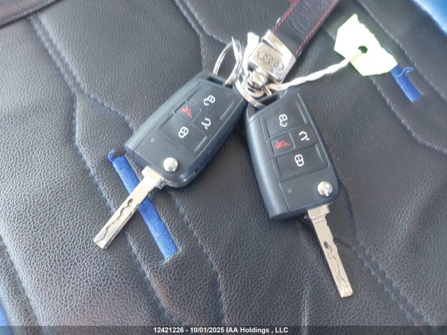 3VWCM7BU7PM004657 Volkswagen tsi