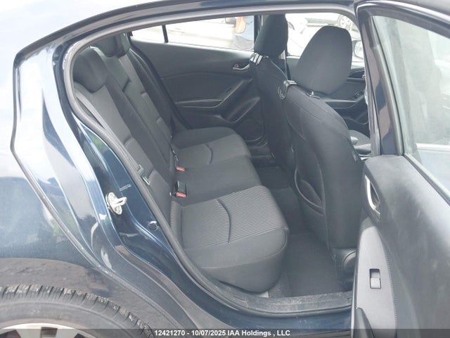 3MZBM1V75FM234744 Mazda pe