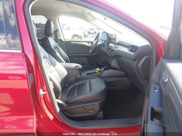 1FMCU9J95NUA56014 Ford gtdi 240ps