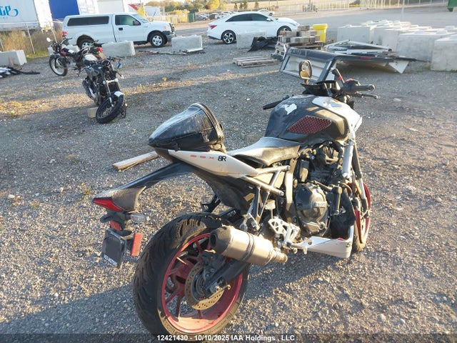 JS1EM13B1R7100202 Suzuki Gsx800 F