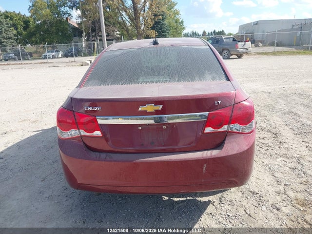 12421508 :رقم المزاد ، 1G1PC5SB6F7218003 vin ، 2015 Chevrolet Cruze مزاد بيع