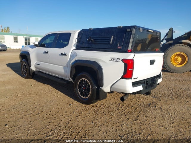 2024 Toyota Tacoma Double Cab/sr5/trd Sport/trd Off Road/ltd მანქანა იყიდება აუქციონზე, vin: 3TYLB5JN7RT042646, აუქციონის ნომერი: 12421516