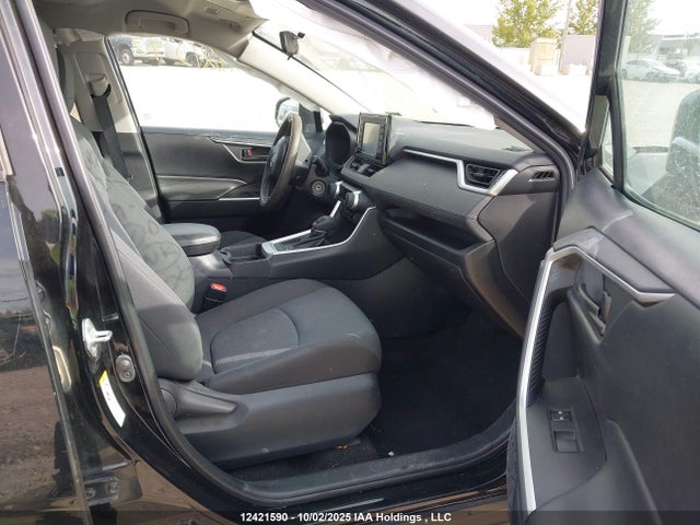 2T3Z1RFV5KW017371 Toyota RAV4 LE