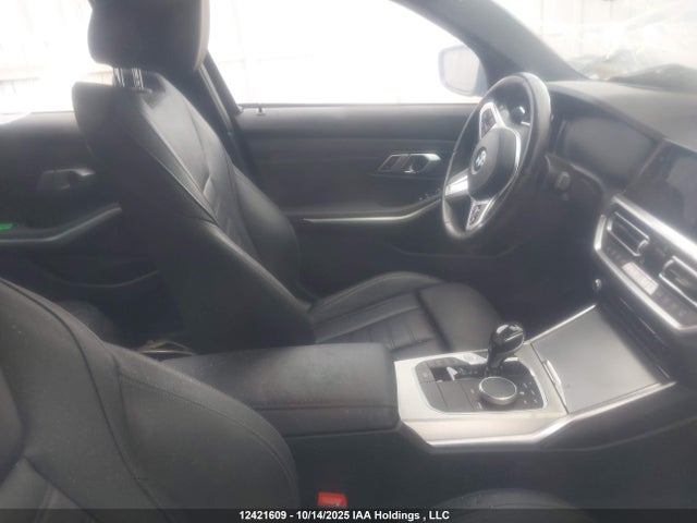 3MW5R7J06M8C14261 BMW 330XI