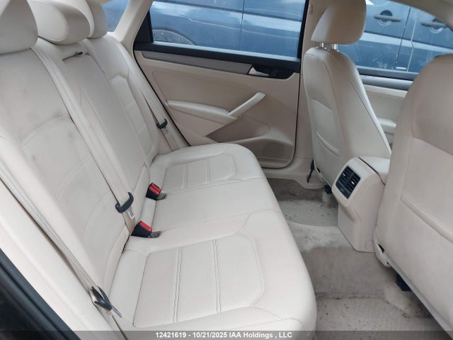 12421619 :رقم المزاد ، 1VWBS7A39FC042255 vin ، 2015 Volkswagen Passat Se مزاد بيع