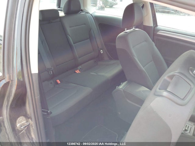 3VW817AU7GM009471 Volkswagen 1.8 tsi