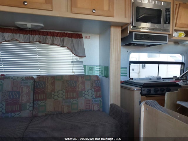 Продажа на аукционе авто 2005 R-vision Trail Cruiser, vin: 4WYH02H2351705872, номер лота: 12421649