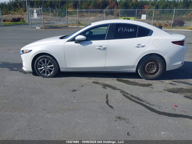 Mazda pe 2019 3MZBPAB7XKM103038 Image 15