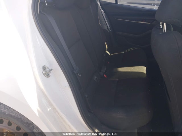 Mazda pe 2019 3MZBPAB7XKM103038 Image 8