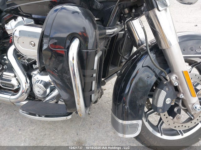 5HD1KELA5EB685955 Harley-Davidson Twin Cam 103
