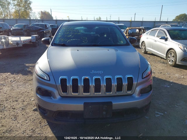 1C4PJLAS4EW321525 Jeep Cherokee