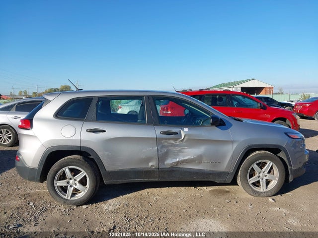 1C4PJLAS4EW321525 Jeep Cherokee