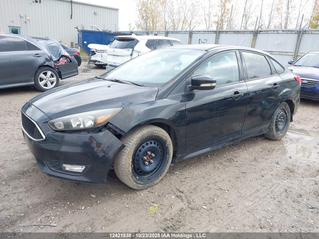 Ford FOCUS SE 2015 1FADP3F20FL272357 Image 2