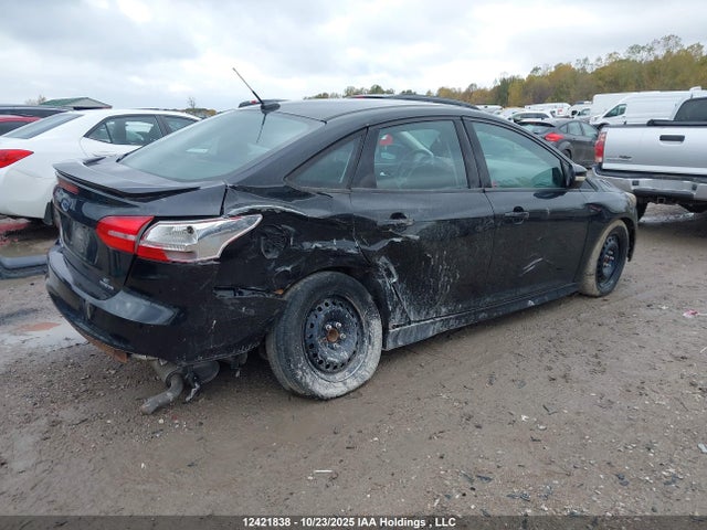 Ford FOCUS SE 2015 1FADP3F20FL272357 Image 4