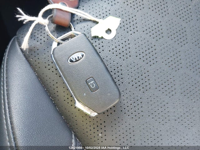 12421956 :رقم المزاد ، KNDETCA24M7062920 vin ، 2021 Kia Seltos Sx Turbo مزاد بيع