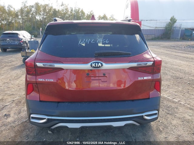 12421956 :رقم المزاد ، KNDETCA24M7062920 vin ، 2021 Kia Seltos Sx Turbo مزاد بيع