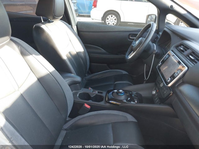 1N4BZ1CP6KC311677 Nissan 2019