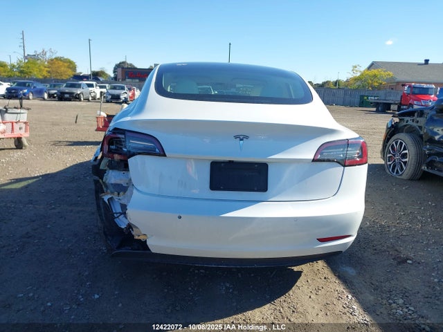 Tesla MODEL 3 2021 5YJ3E1EA4MF092744 Image 16