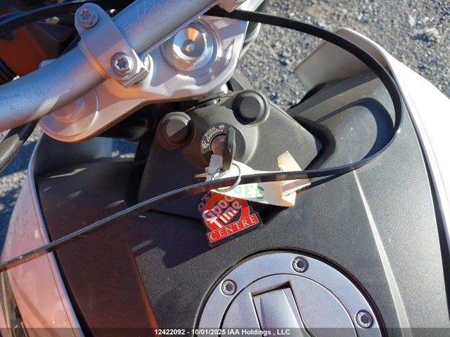 KTM 690 Duke 2018 VBKLDV40XJM714557 Image 11