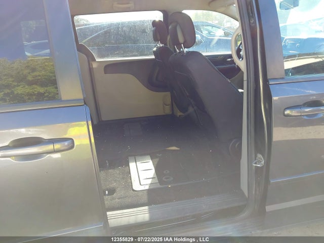 2C4RDGBG9HR741621 Dodge Grand Caravan