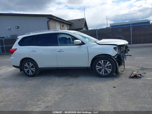 Nissan 2019 2019 5N1DR2MM1KC586320 Image 14