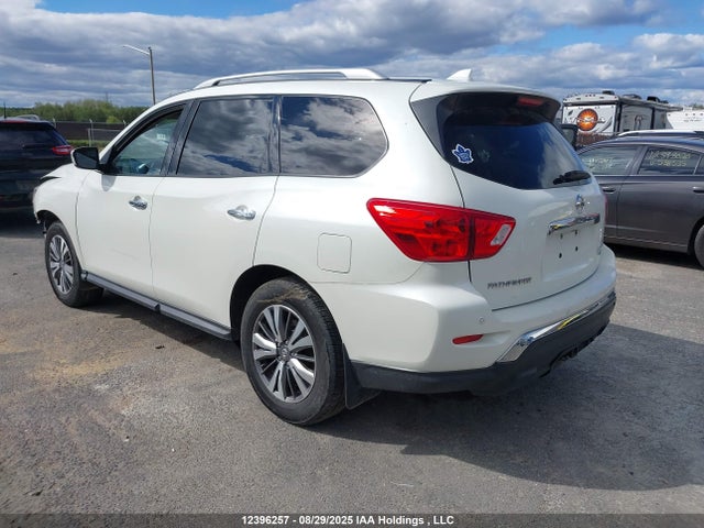 Nissan 2019 2019 5N1DR2MM1KC586320 Image 3