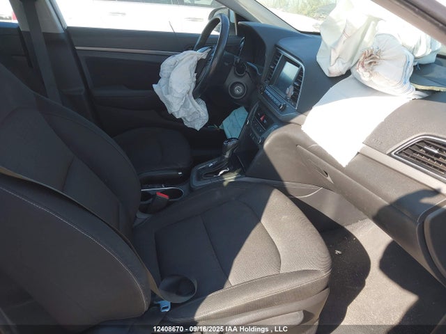 KMHD84LF3HU100921 Hyundai 2017