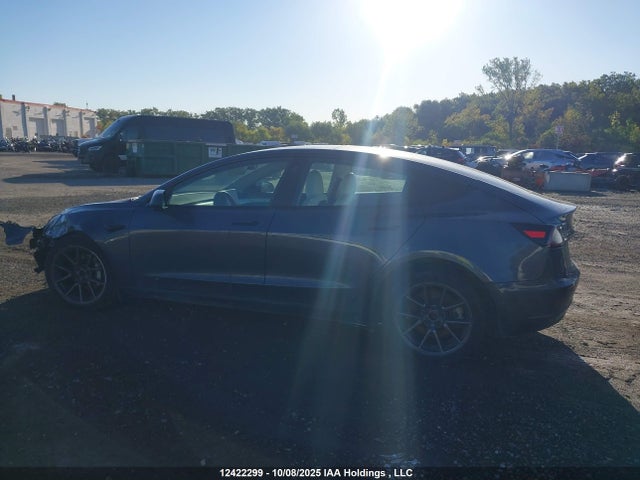5YJ3E1EB3NF101850 Tesla MODEL 3
