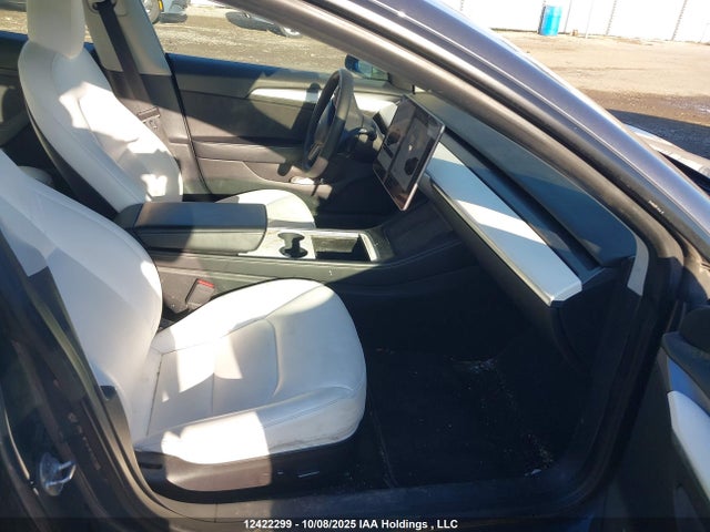 5YJ3E1EB3NF101850 Tesla MODEL 3