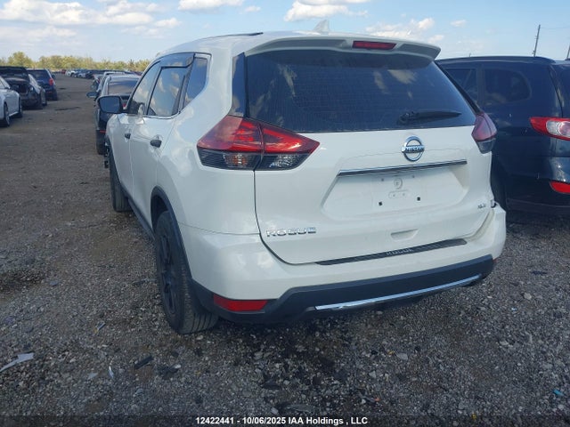 5N1AT2MV9JC762770 Nissan Rogue