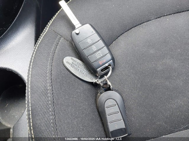 KIA dohc gdi nu 2015 KNDJP3A57F7798881 Image 11