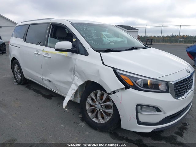 12422509 :رقم المزاد ، KNDMB5C13M6676541 vin ، 2021 Kia Sedona Lx/ex مزاد بيع